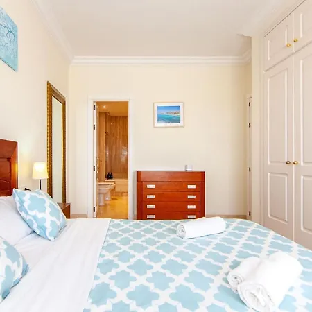 Luxury 3 Bedroom With Sea View Solarium Lägenhet