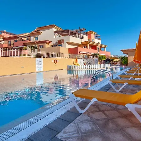 Lägenhet Luxury 3 Bedroom With Sea View Solarium
