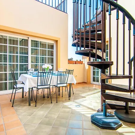 Luxury 3 Bedroom With Sea View Solarium Апартаменты