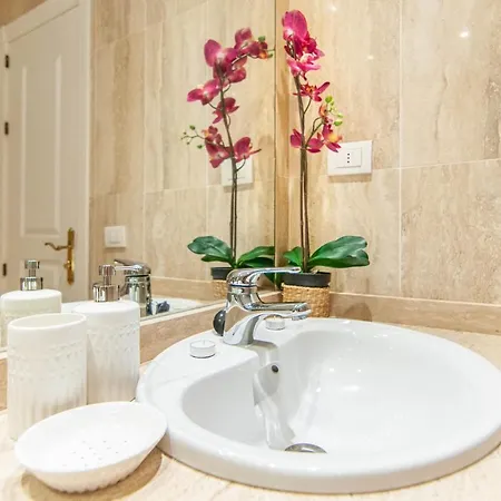 Luxury 3 Bedroom With Sea View Solarium Апартаменты *