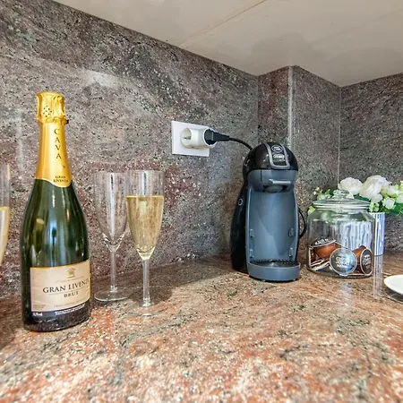 Апартаменты Luxury 3 Bedroom With Sea View Solarium *