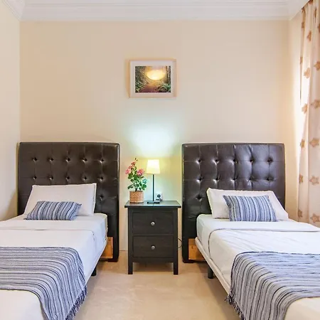 Апартаменты Luxury 3 Bedroom With Sea View Solarium Адехе